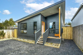 The house with the orange door Inverloch